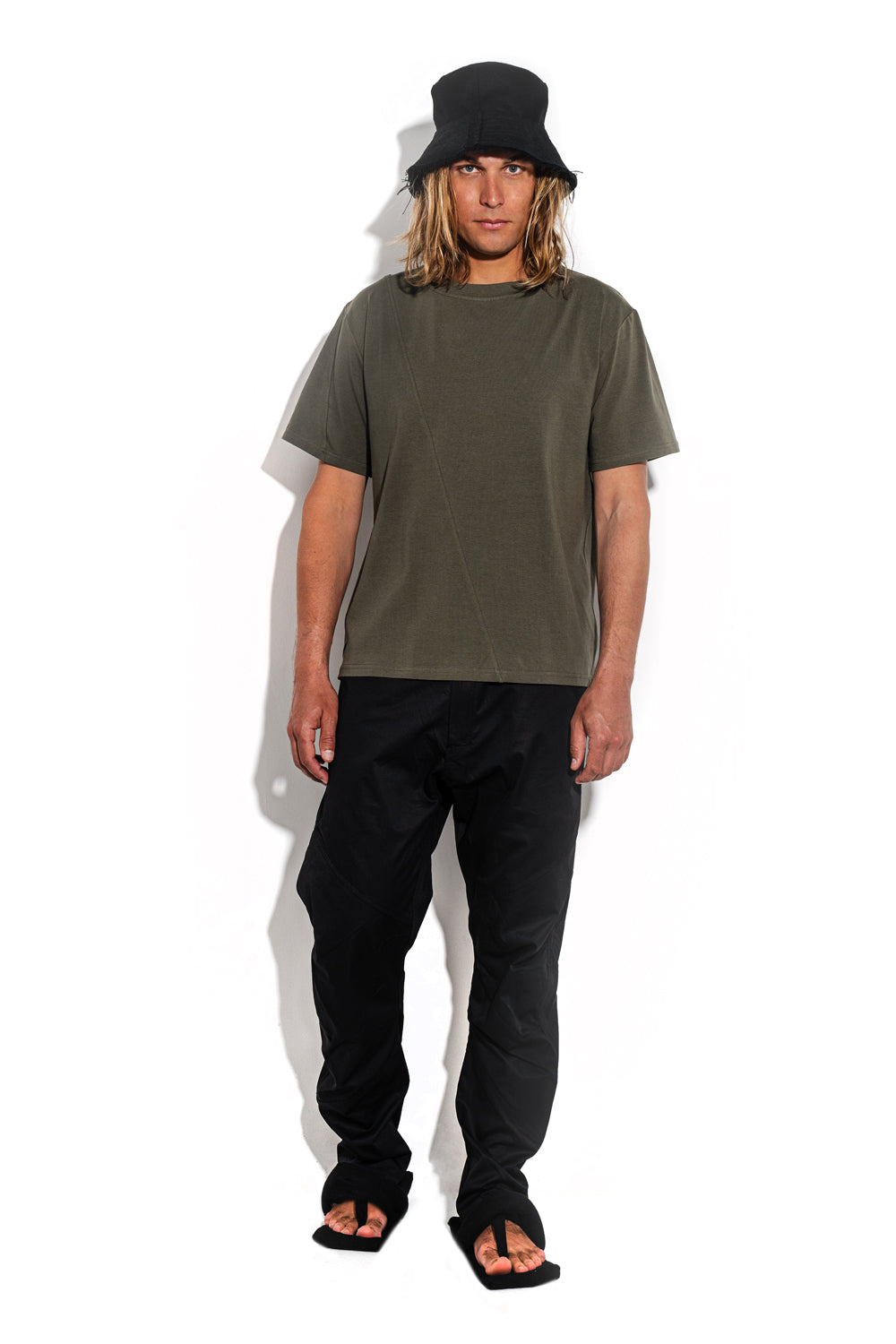 Khaki T-shirt with a geometric seam